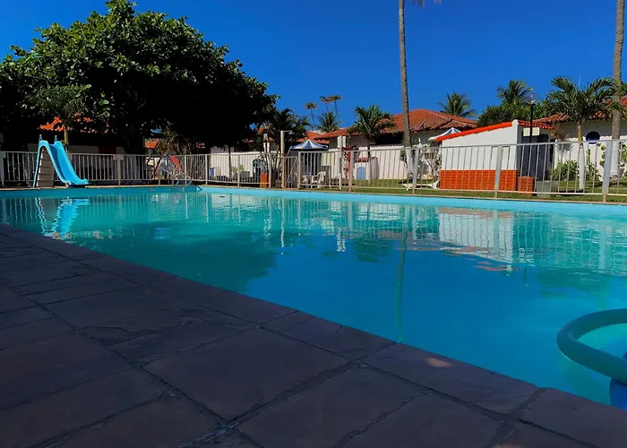 Bangalô com Piscina e Salão de Jogos